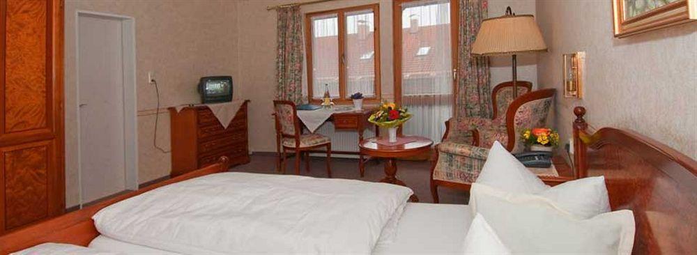 阿斯卡尼亚Land-ut-Hotel酒店